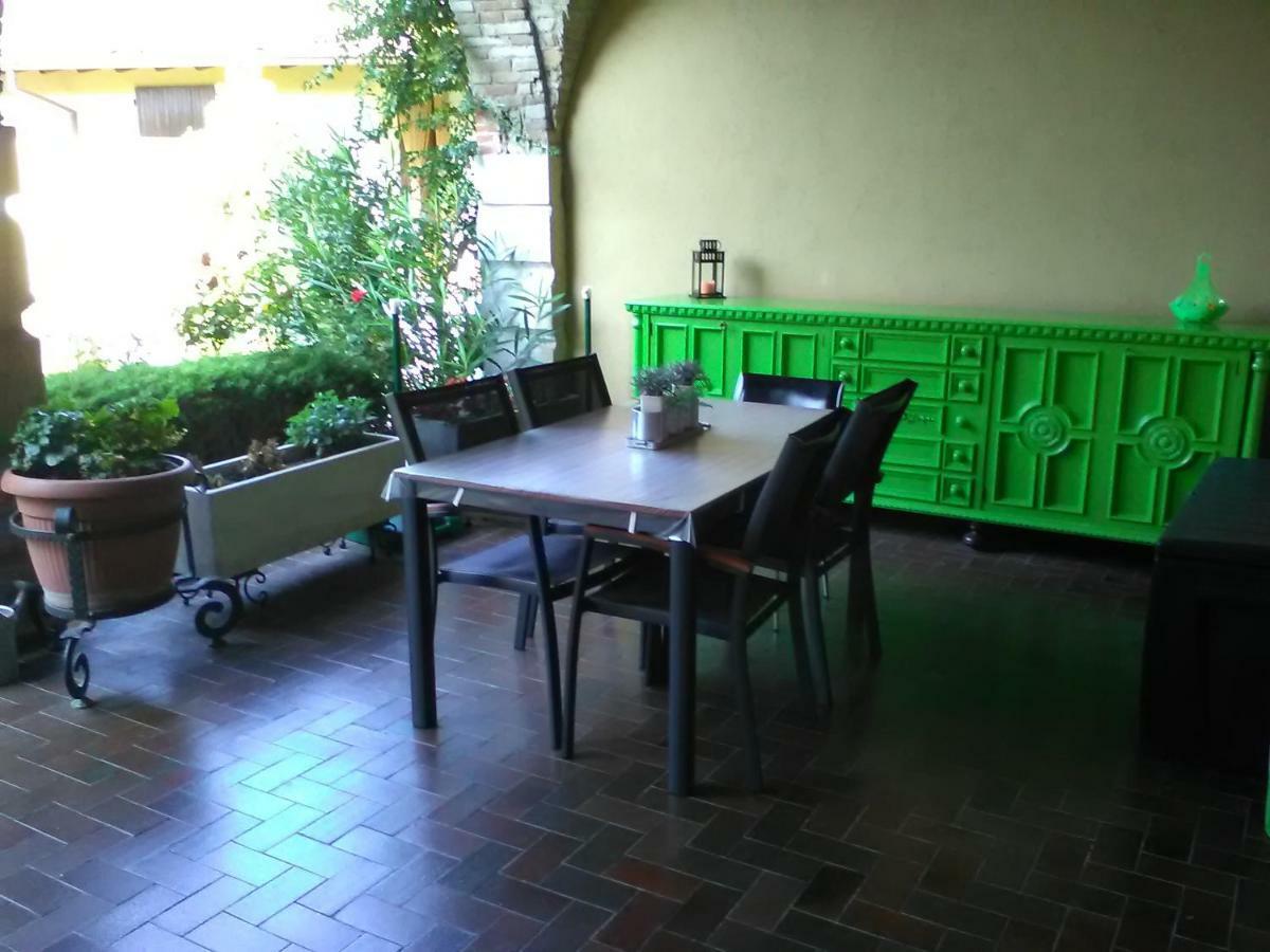 Appartamento Balkissa San Felice del Benaco Exteriör bild