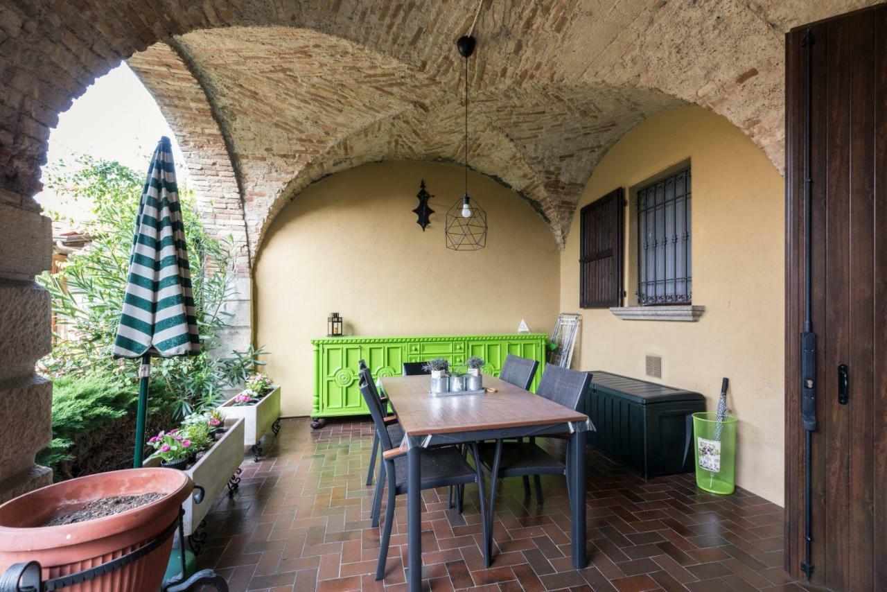Appartamento Balkissa San Felice del Benaco Exteriör bild